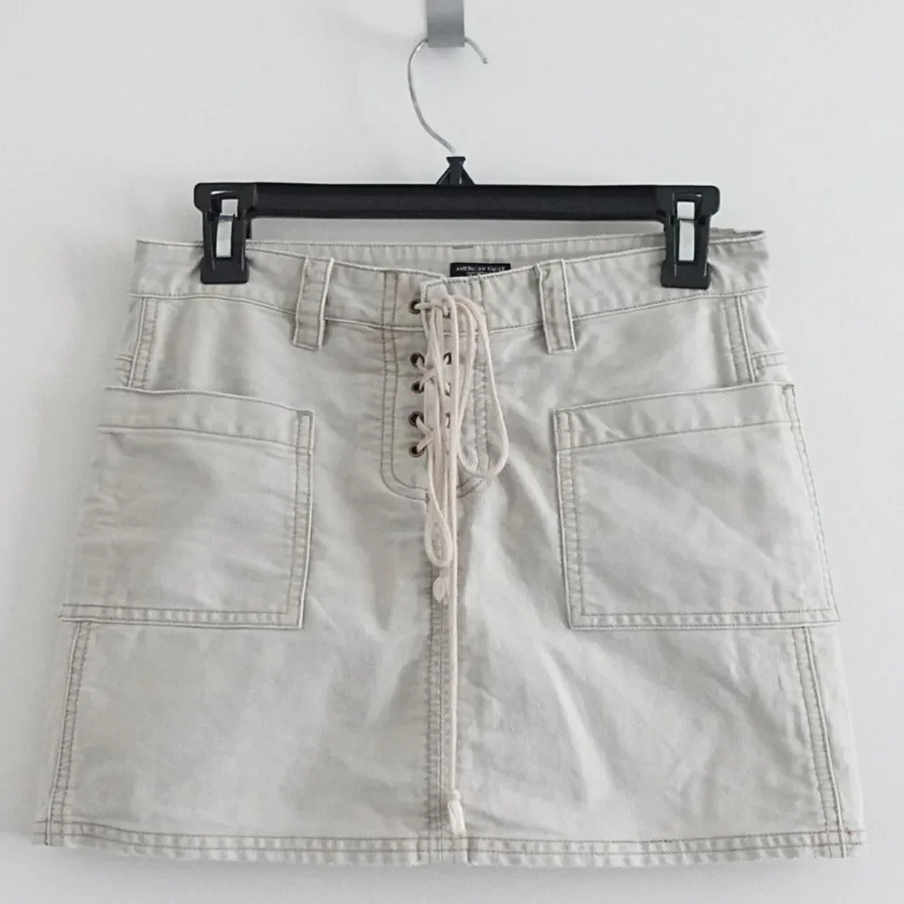 Vintage Y2K American Eagle Khaki Low Rise Lace Up Cargo Mini Skirt Size 0